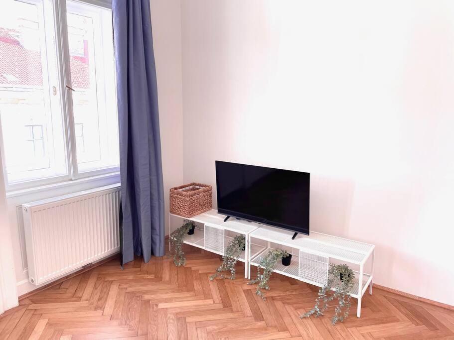 Brand New Spacious & Stylish Aptmt In City-Centre Wien Exterior foto